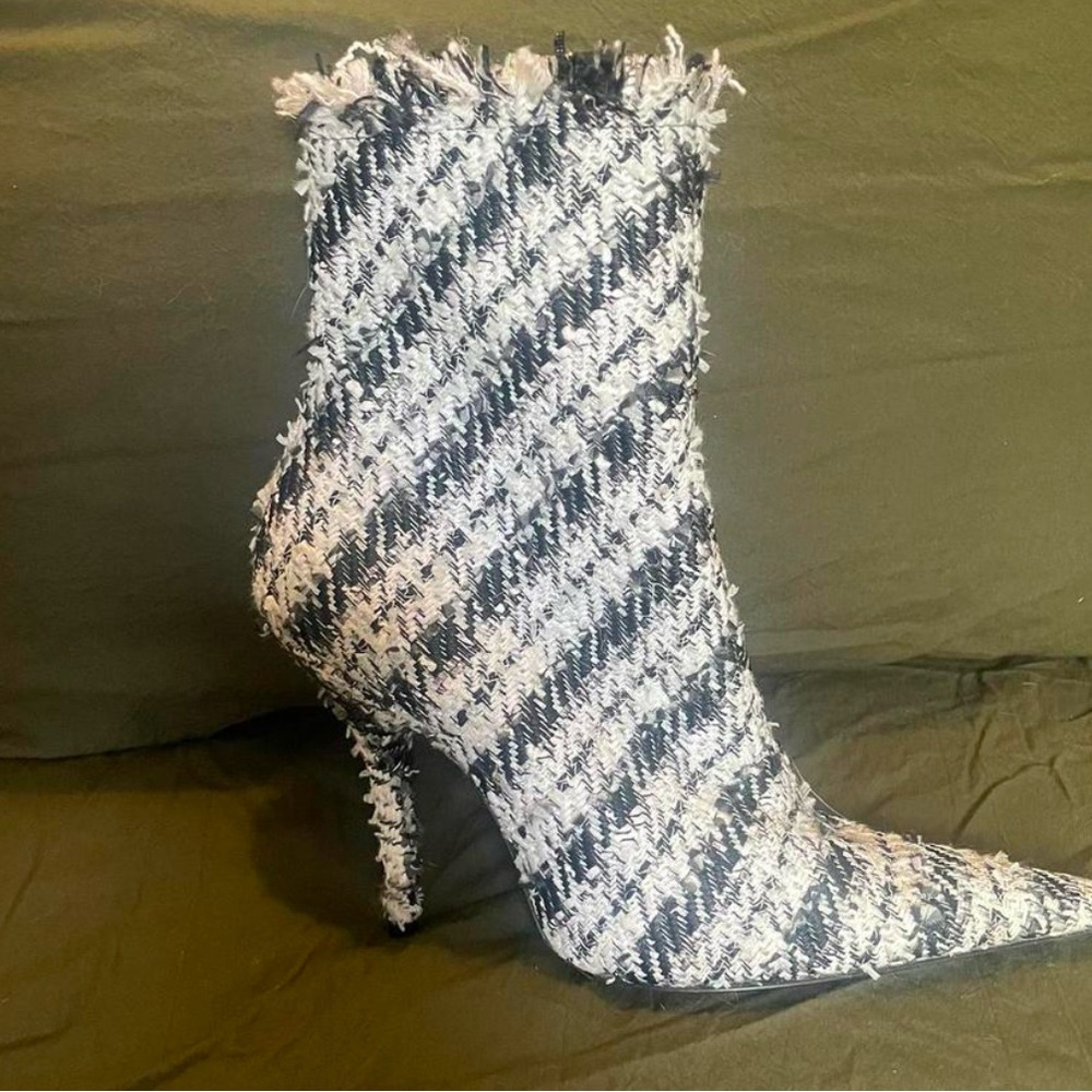 Balenciaga knife tweed booties - Never Worn
